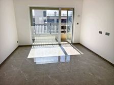 芝罘区万科博文里4室东打头带车位小棚可贷