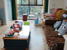 别墅小区带车位,80平露台,精装修洋房只要122万