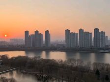 紫光秀苑 头排望江 电梯三室两卫 首付一元