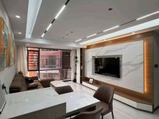 西湖学校旁电梯精装3房