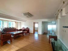 新上白石青年家园4室2卫实木装修新海阳附近