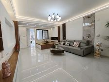 福山福海路旁|85平小高一楼带院|精装未住南北通透户型