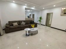 实验旁兴隆小区大四房精装户型方正通透双阳台价格实惠随时过户!