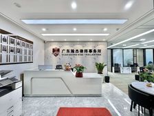 Ucc 9A主楼398方6+1格局看东莞大道电梯口的家具