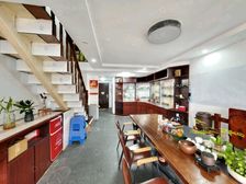 付30万,买复试5.2米层高,学校中山小十九中。能做三房电梯