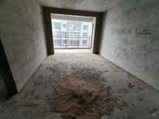 只需26万买市中心小区电梯房户型超好房主急买即买即可装修!