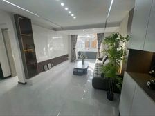 可议!联盟西路小学八中旁 多层两居中间楼层 公摊小 户型方正