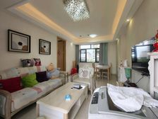 平海逸龙湾 三期2居双阳台 急售90万 随时看房