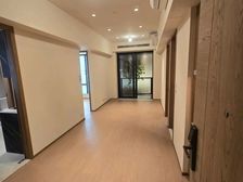 朗贤峰-铁路上盖低层-3房户+工人房