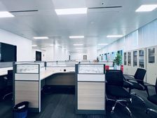 琶洲西互联网中心 精装修6个间隔 双面采光 格局方正实用