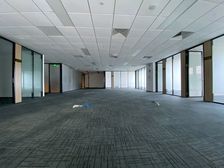 黄埔科学城TCL云升科学园 精装修6个间隔 双面采光望公园