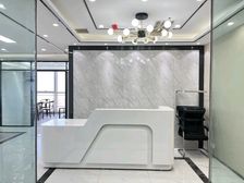 郑东新区双地铁临河绿地之窗268平全新装修 全套家具双采光