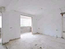 步行五 入读茶小 电梯4房 毛坯