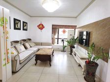 实用三房 电梯小高层 总层11层 非常适合居家