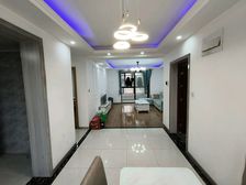 泰安馨苑A区 123平米三房 边套!