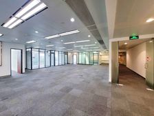 珠江新城 一线望江三面采光 精装修 户型方正高使用率