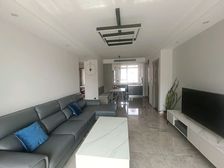 南山嘉园洋房耳朵户型3室精装修没怎么住过