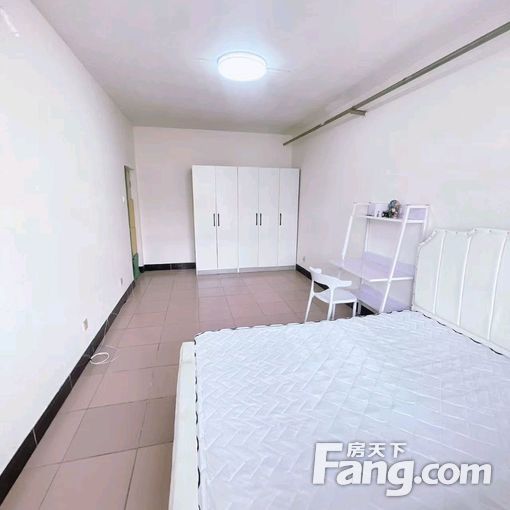 直签!二拨子新村南向卧室大阳台近龙泽地铁滴滴天空之城昌发展