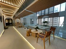 丽都核心 公园环绕 全景落地窗 户型方正精装带家具 办公接待