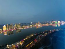 龙湾公馆 头排望江 品质家装 三室两卫