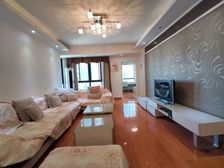 业主急售 精装朝南 三房两厅两卫 拎包可入住 16楼