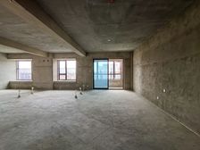 建发玺云隔壁紫金九号,标准四房,纯毛坯,满二年售300多个