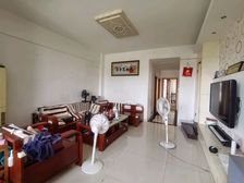 近金山小金祥路,金山佳园,四房端头户,早期居家自住,房东变现