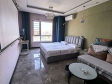 四中书,包,可贷款,首付5个,随时出租,屋里东西都带,随时看