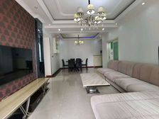 桃花新城,大两房两厅一卫,业主装修家电家具齐全