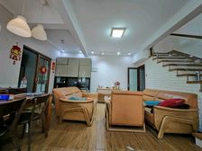 帝豪花园一期别墅精装修朝南向 3房两厅三卫 满五产权清晰