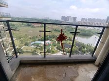 东南江景四代花园住宅湘江湾山水城电梯中层四室两卫双阳台露台