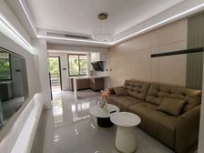 三附小,新华都广场,露台60平精装婚房二房,对新榕金城湾广场