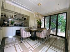 现房双拼别墅,有天有地方为墅,带花园和地下室,环境好