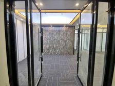 雅宝东方国际?朝向:正南朝向,电梯口