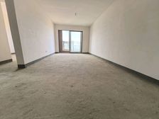 二环边白龙寺地铁口西南向三室户型好带车位