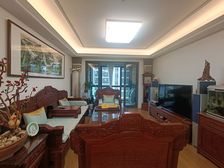 万科翡翠公园东打头耳朵户型位置好不临街