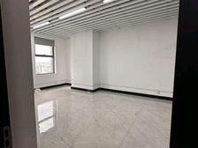 五象航洋城150平有办公设备租4500