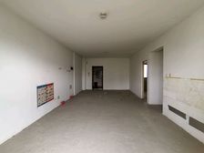 家门口地铁五号线金闽小,街道对面省立医院和万达,电梯中层