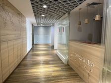 甲方直租 青岛市南区香格里拉 200平精装写字楼 品质海景