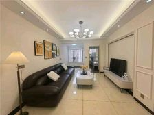 小区环境优美,出行方便