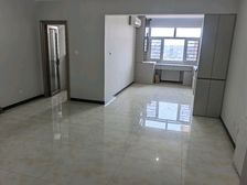 实验小学六中,滏兴国际二期,正规一室两厅老证48.8万价可议