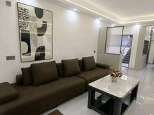 人民路聂洲,楼梯2楼,4房2厅2卫2阳台