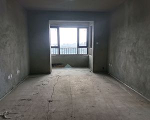 滏东尚城三期 毛坯 南北通透三居室 老证