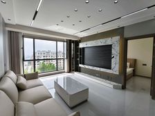 央企花溪镇150平跃层精装买一层送一层环境好南北通厅全明户型