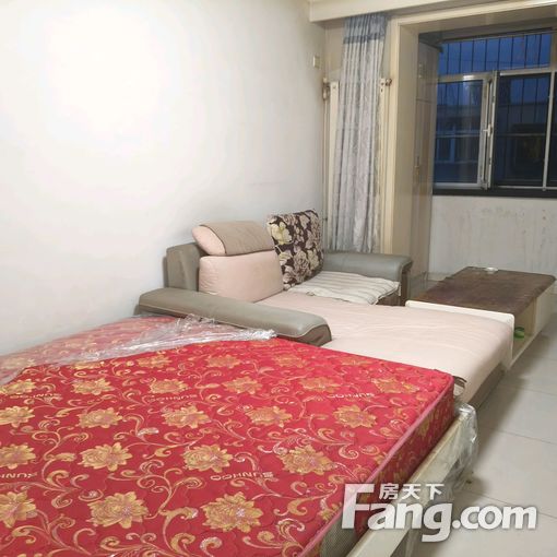 新街附近两室南北通透,首次出租,家具家电齐全,拎包入住随时看