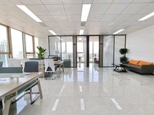 豪华大楼,双面采光!凌云大厦138平精装带两隔间!