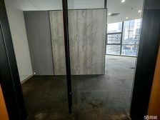 富雅国际中心87平租2300