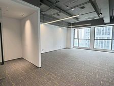 甲方直租 市北浮山厚业中心 145平精装办公室 下楼地铁口