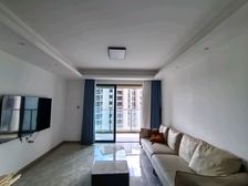 户型方正大四房,开发商精装,电梯高层,视野好