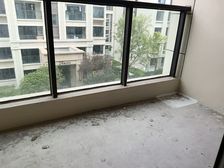 小区环境优美,洋房出行方便